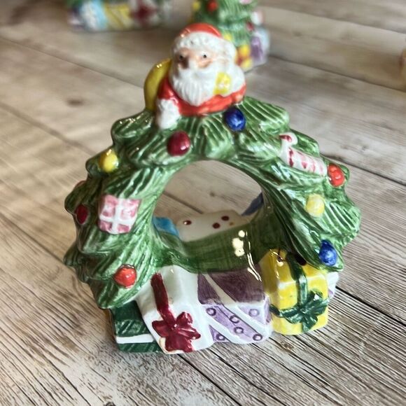 Rare SPODE Christmas Complements Napkin Rings Set of 4 Santa Christmas Tree Gift - Picture 2 of 15